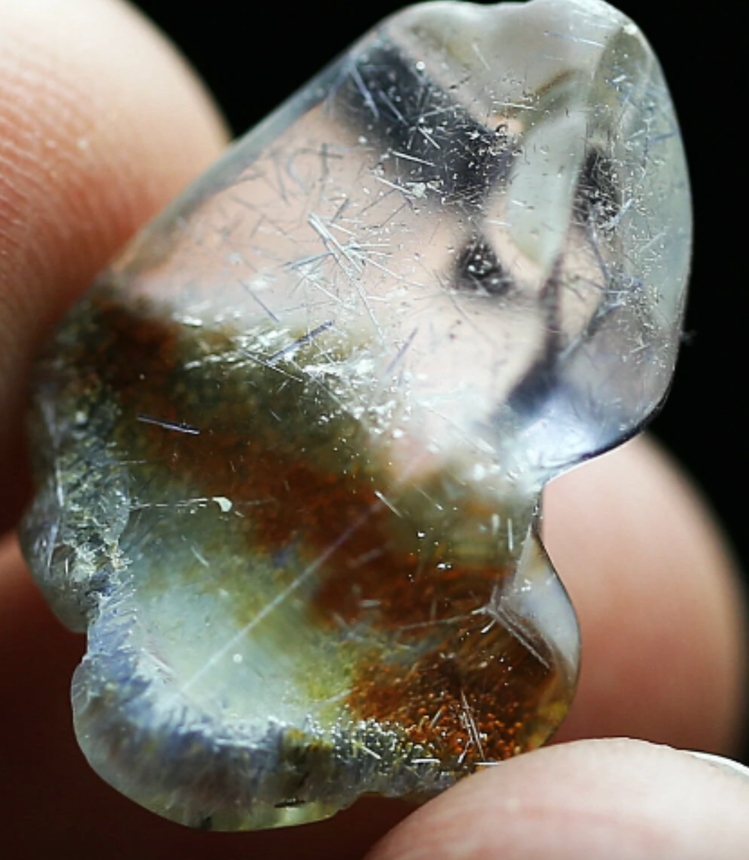 Hyper Rare. Rare WHITE BEIGE Dumortierite Quartz Crystal - good 12.8 CT - 1 Piece Quartz Specimen. 7910