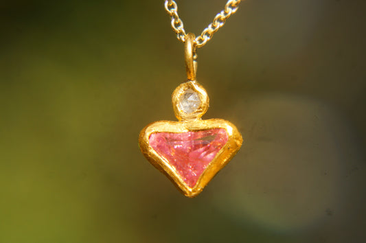 22 Kt Israeli Designed Pink Tourmaline Pendant