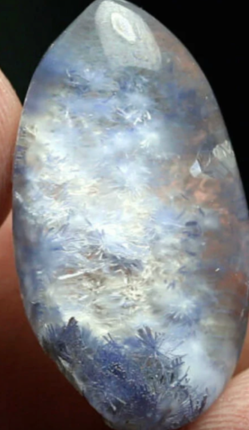 13.3 cts Hyper Rare. Dumortierite Quartz Crystal Flattish Backed Cab. 1 Piece Quartz Specimen. 9013